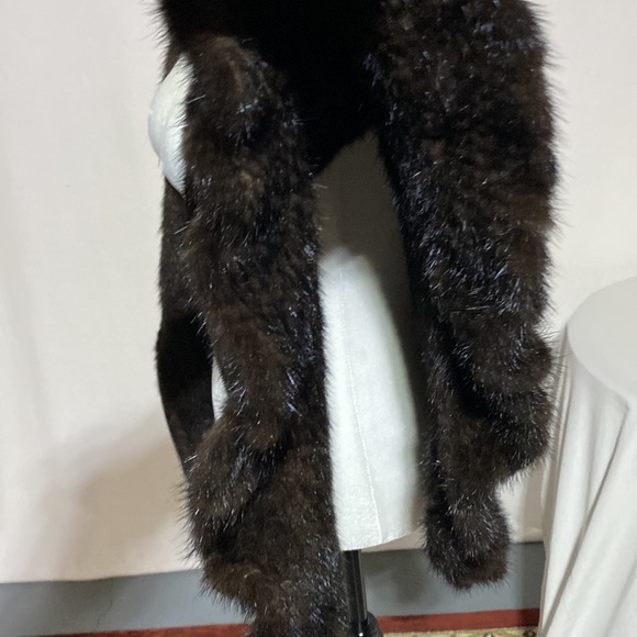 Fur cape - Picture 7 of 7